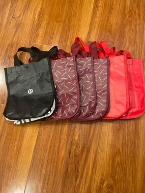 Lululemon Colorful Recyable Mini Tote Bags